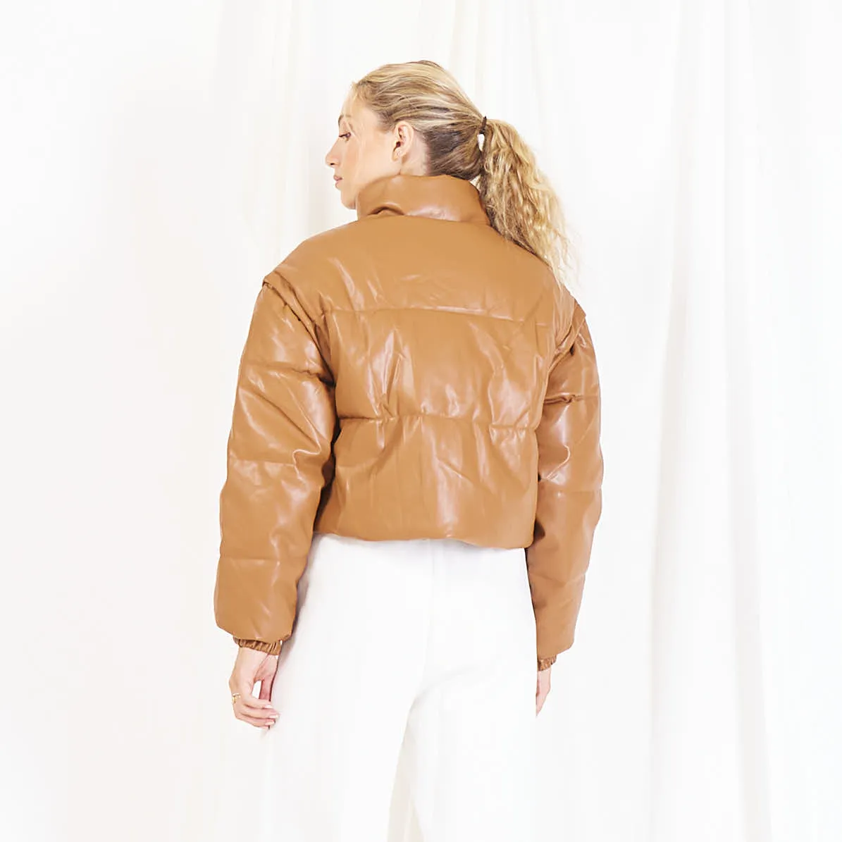 Wholesale padded coat with removable sleeve