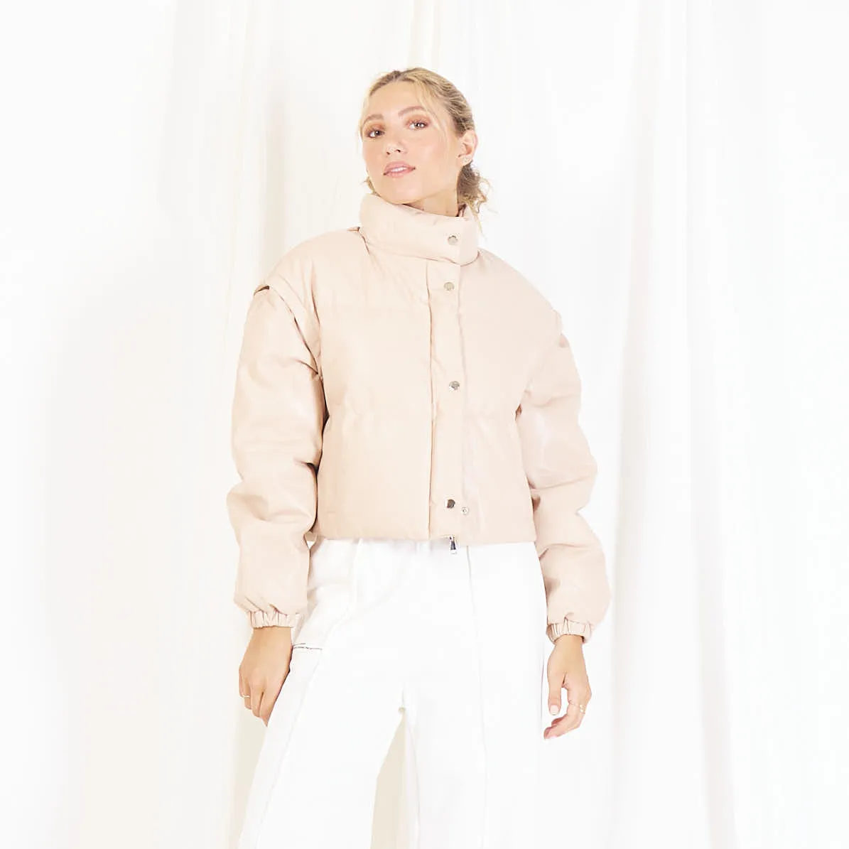 Wholesale padded coat with removable sleeve